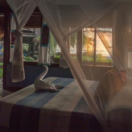 Hemingway Romantic Eco Resort 툴룸 외부 사진